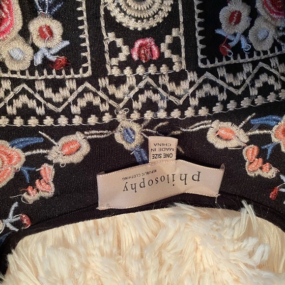 Philosophy black Velvet with embroidery details - Picture 4 of 4